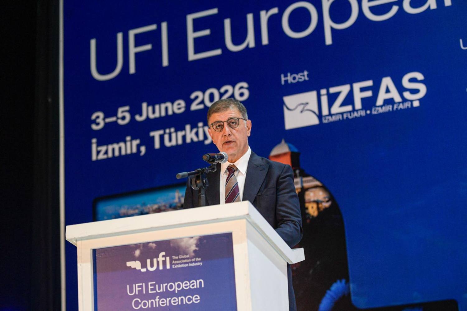 Başkan Tugay’dan UFI Avrupa Konferansı’nda dünyaya çağrı “Geleceği birlikte inşa edelim”